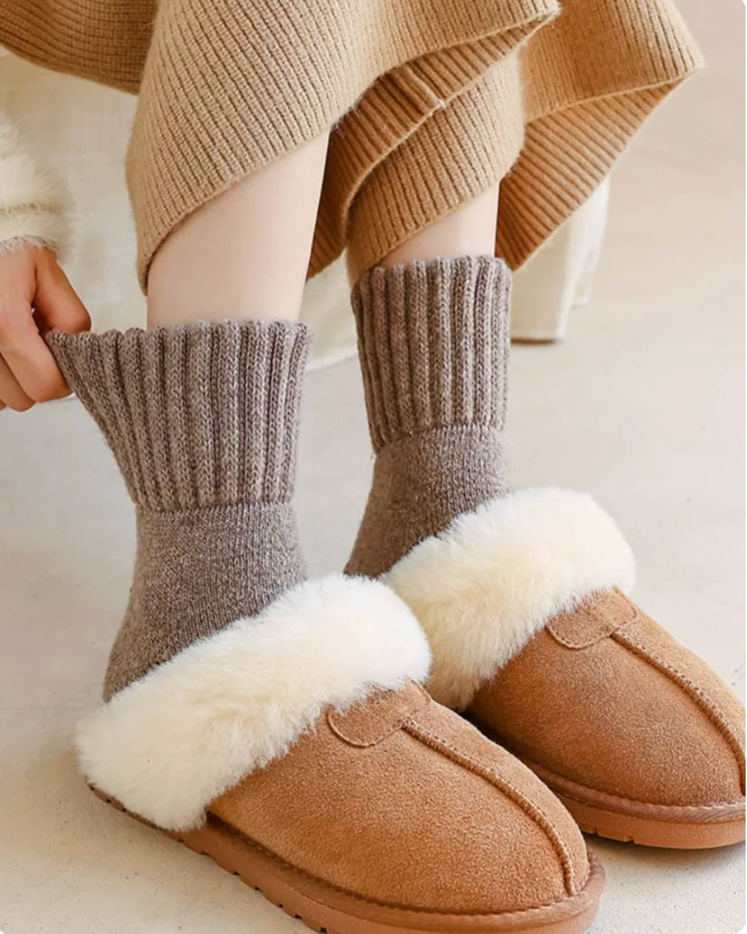 The Knitted Fleece Socks - 5 Pairs Pack - Image 4